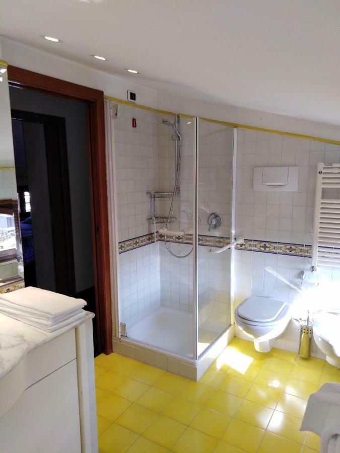 71 Via Vittorio Emanuele, Vista Lago E Terme Sirmione Exterior photo
